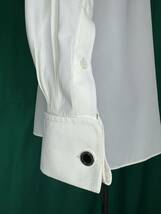 GUCCI グッチ　シルク　絹　長袖シャツ　最高級　カフスボタン　本物　中古品　白　ホワイト　首周り38㎝　15インチ　Mサイズ相当_画像6