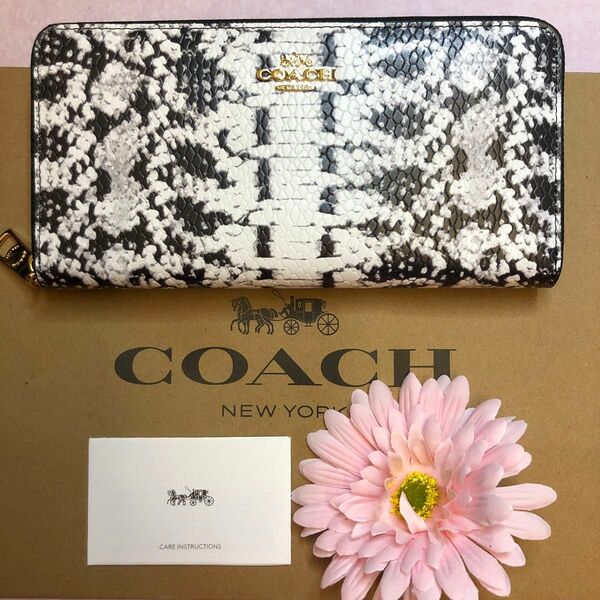 COACH コーチ　長財布 アウトレット　