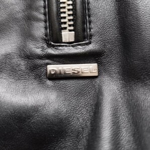 ディーゼル DIESEL 輝くラムレザー 羊革 パーカー フーデット ライダース ジャケット ブルゾン メンズ ロゴプレート 黒 ブラック L相当の画像4