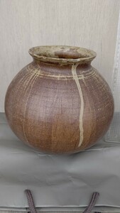 ♪かなた♪信楽焼？　つぼ　ツボ　壺　壷　花器　花瓶　陶器