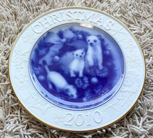 tam_048 美品！ 限定品 大倉陶園 クリスマスプレート 白磁 OKURA CHINA CHRISTMAS PLATE お箱入り 20cm ★ 2010 ERMINE アーミン イタチ