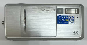 #12896【ジャンク品】SANYO　サンヨー　コンパクトデジタルカメラ　Xacti　DSC-J4　本体のみ