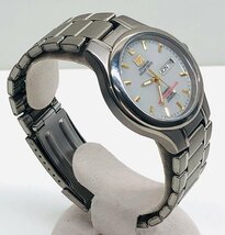 【稼働品】ELGIN　エルジン　ソーラー時計　FK-1201-C　デイデイト　DAY-DATE　100METERS　TITANIUM　箱付き_画像4