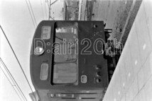 R0032-4【古い 鉄道 白黒 モノクロネガ】35mm 6コマ◇昭和43年 横浜線? 蒸気機関車C58-6 橋本駅 キハ20? ※鉄道 駅 電車 汽車 蒸気機関車_画像3