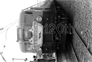 R0033-3【古い 鉄道 白黒 モノクロネガ】35mm 6コマ◇昭和44年 房総西線千倉電化完成 急行うち房 ※鉄道 駅 電車 汽車 蒸気機関車