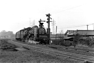 R0060-3【古い 鉄道 白黒 モノクロネガ】35mm 6コマ◇昭和41年 蒸気機関車 C57 C58 ※鉄道 駅 電車 汽車