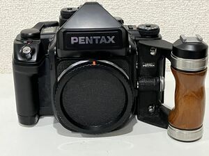 １円スタート　動作確認済　PENTAX 67Ⅱ アイレベル 木製グリップ 中判フィルムカメラ ペンタックス ボディ単体