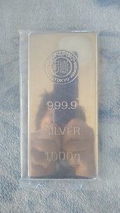 ③入手困難　徳力　徳力本店　銀　銀地金　インゴット　１kg　シルバー　silver　純銀　999.9　1000g　田中　田中貴金属　石福　ゆうパック