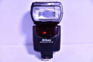 ☆送料無料☆ニコン Nikon スピードライトSB-700 通電確認済み　ストロボ フラッシュ　