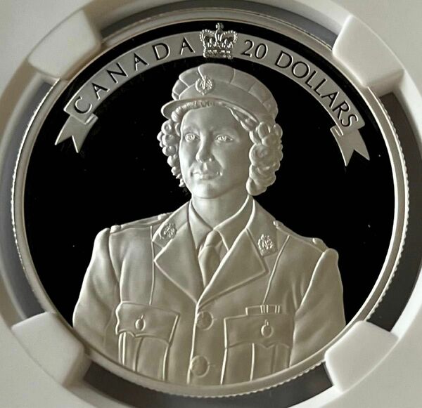 最高鑑定2022 カナダ 1オンス銀貨プルーフ NGC PF70 クイーンエリザベス2世 軍隊ご訪問エリザベス女王のご生涯