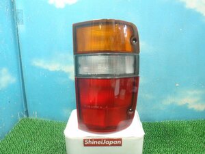 * UBS25GW Isuzu Bighorn Lotus tail lamp right tale lense brake lamp Ichiko 7338 341145JJ