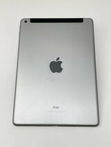 396【ジャンク品】 iPad 第5世代 32GB au スペースグレイ_画像2