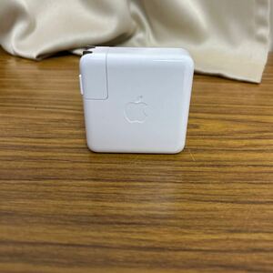 Apple 純正 61W USB-C Power Adapter 電源アダプタ A1718 動作品/60