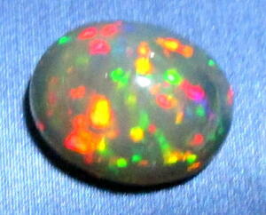 ギラギラ2.530Ct NaturalFireBlackOpalLoose