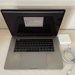 MacBook Pro 15インチ 2016 Touch Bar搭載モデル