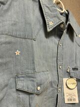 ラングラー　Wrangler 春　デニムウエスタンシャツ　可愛い花柄ポイント　サイズL新品_画像2