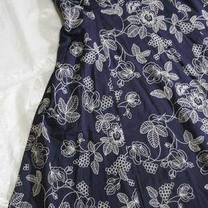 a3 良品 ローラアシュレイ 花柄刺繍 フレアー ロング ワンピース ネイビーの画像3