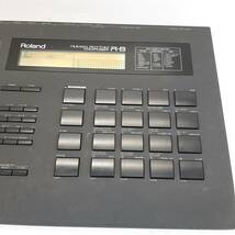 p105【1円～】 Roland ローランド R-8 ドラムマシン リズムマシン 電子楽器 ※ACアダプタ欠品 動作未確認 現状品 _画像3