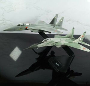 エアコンバットコレクション ミコヤン Mig-29／ボーイング F-15J イーグル フルクラム1/100 完成品 2機セット