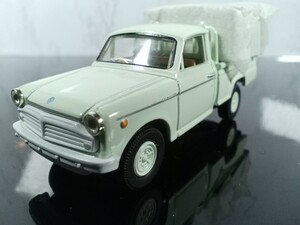 トミカリミテッドヴィンテージ ダットサン 1200トラック 開封品　LV-15a S=1/64 2005TOMYTEC DATSUN 1200TRUCK