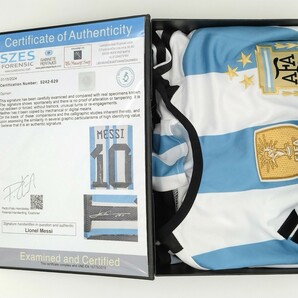 リオネル・メッシ 直筆サイン 2022 FIFAワールドカップアルゼンチン代表優勝 三つ星 メッシ 特別限定版ボックス付 証明書 レア品の画像9