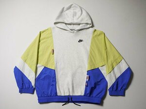 NIKE　ナイキ　ナイロン　切り替え　スウェット　プルオーバー　パーカー　正規品　フーディー　フーデット　ナイロンジャケット　ロゴ刺繍