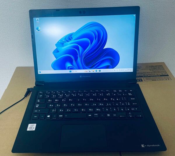 東芝Dynabook S73/FR　Corei5第10世代/オフィス