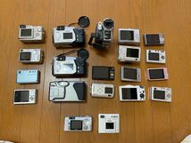 デジカメまとめ売り 20個OLYMPUS SONY FUJIFILM CASIO FINEPIX LUMIX EPSON MINOLTA Panasonic コンパクトデジタルカメラジャンク品_画像4