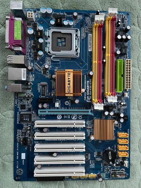 GIGABYTE GA-P35-S3G