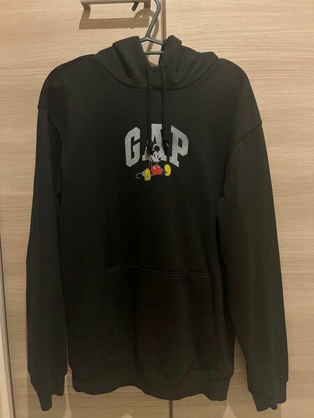 GAP×ディズニー　裏起毛パーカー