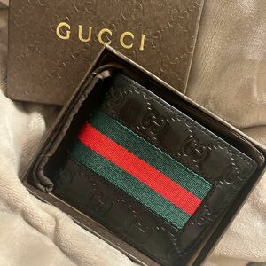 GUCCI 折り財布