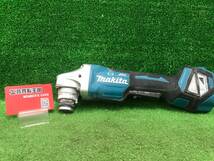 【ジャンク品】makita(マキタ) 100㎜18v充電式ディスクグラインダ (本体のみ) GA418DZ　 / TM9X2NJNST6_画像1