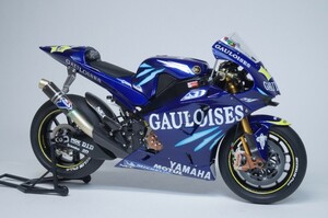 TAMIYA タミヤ 1/12 ヤマハ YZR-M1 '04 No.17 ノリック 阿部典史 2004年 オプションパーツ付き 完成品