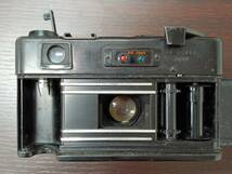 #1317C【ヤシカ　フィルムカメラ　Yashica Electro 35　外付レンズ付　後付ワイドフィルター付　動作未確認　中古】_画像4