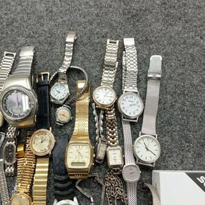 #853C【時計おまとめ37点 レディースメンズ CITIZEN SEIKO CASIO Calvin Klein スマートウォッチ 懐中時計 等々】ジャンクの画像3