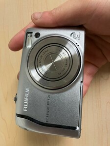 FUJIFILM 富士フイルム FinePix F40fd コンパクトデジタルカメラ