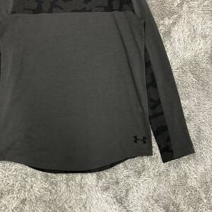 UNDER ARMOR アンダーアーマー 長袖Tシャツ ロンT サイズL カットソー グレー 薄手 インナー チャコール メンズ トップス 最落なし （D18）の画像5