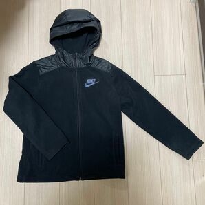 ナイキ　NIKE キッズ　男子　女子　フリース　黒アウター　150 160 美品　 パーカー フルジップ 黒