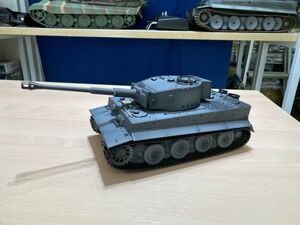 327　タイゲン　1/24　後期型タイガー1　（3841-11-L-G)　taigen　赤外線対戦、マズルブレーキフラッシュ