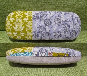 a-run-vo- symphony gray patch pattern glasses case hard hand made 