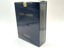 2055　【未開封品】　ESTEE LAUDER　エスティ ローダー　TRAVEL EXCLUSIVE　The Makeup Traveler　トラベルセット_画像2