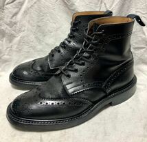 Tricker's M2508 MALTON ブラックスムースレザー×ワックスドスエード同色コンビ_画像2