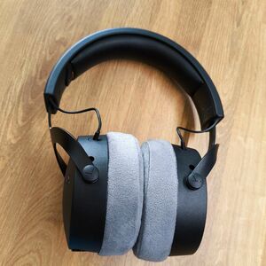 beyerdynamic ベイヤーダイナミック DT 700 PRO X 密閉型スタジオヘッドホン