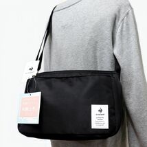 ★ルコック le coq sportif 新品 ポケットいっぱい 収納力 ショルダーバッグ バッグ 鞄 BAG 黒 [36594-001] 一 六★QWER★_画像1