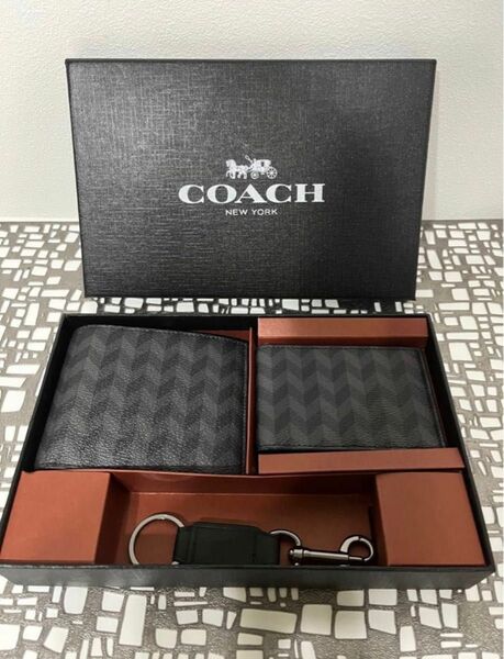 COACH 二つ折り財布 ギフトセット