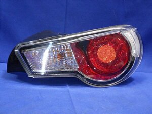 bkurudepa H24年 86 ZN6 右テールランプ LED KOITO 220-60082 220-60084 SU003-02530 BRZ ZC6 テールライト テールレンズ[ZNo:06001331]