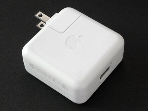 【送料無料】中古・iPod USBアダプター A1102 純正品 出力5V・1.0A