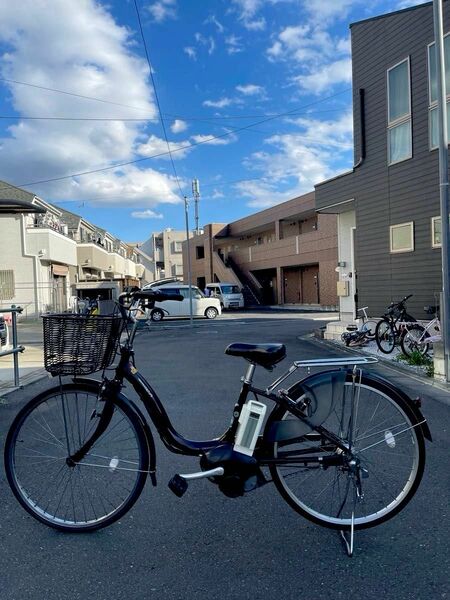 新基準型【電動自転車】ヤマハ発動機 26型LEDライト/3段変速/共通の鍵1本/純正バッテリー１個/純正充電器付