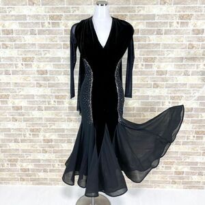 社交ダンスドレス M-design ベロア黒 インナーパンツ付 前ファスナー ダンス衣装ドレス カラードレス 　舞台衣装 中古１２１６