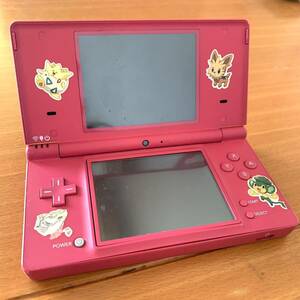 ジャンク品パーツ取り動作未確認 Nintendo DSi TWL-001 任天堂 ニンテンドー ゲーム機